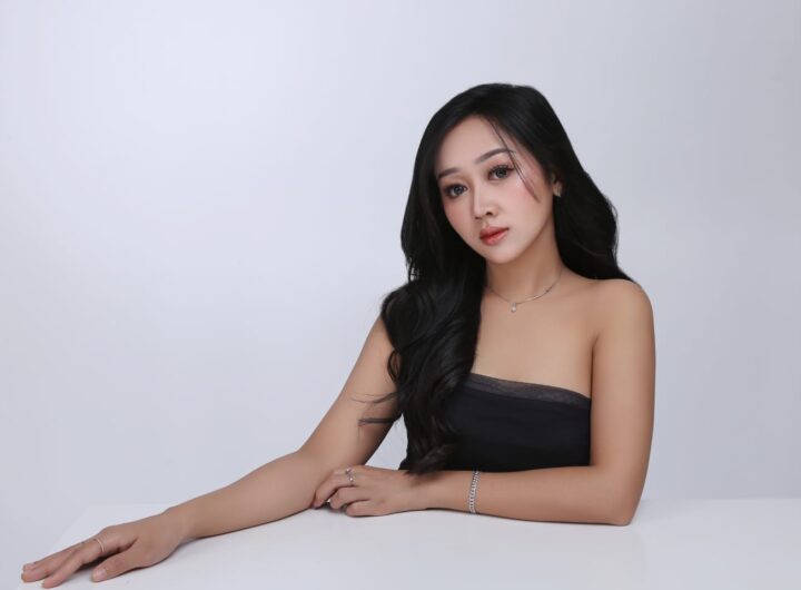 Penyanyi Cantik Florina Edhita