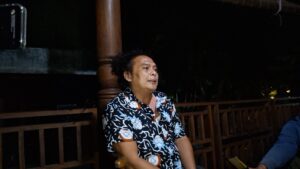 Deolipa Yumara : ANGGOTA DPR HARUS BERKACA
