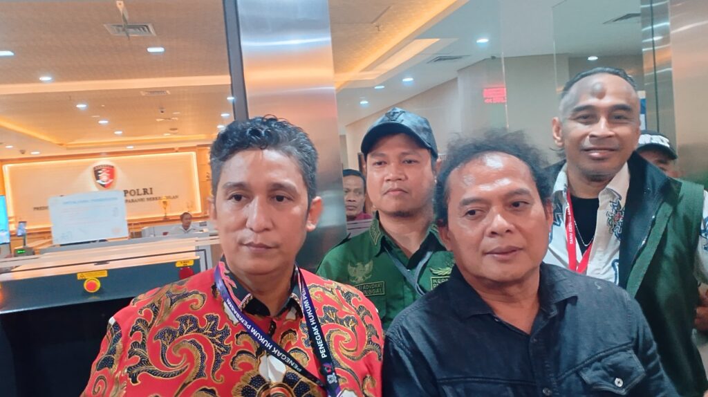 Deolipa Yumara dan Firdaus Oibowo