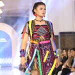 Aurora, Model Remaja 14 Tahun Bersinar di Indonesia Fashion Runway Museum Mandiri